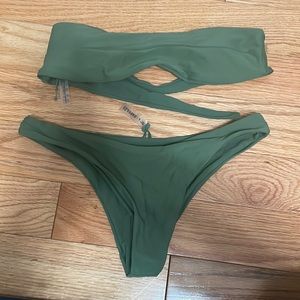 Green strapless bikini